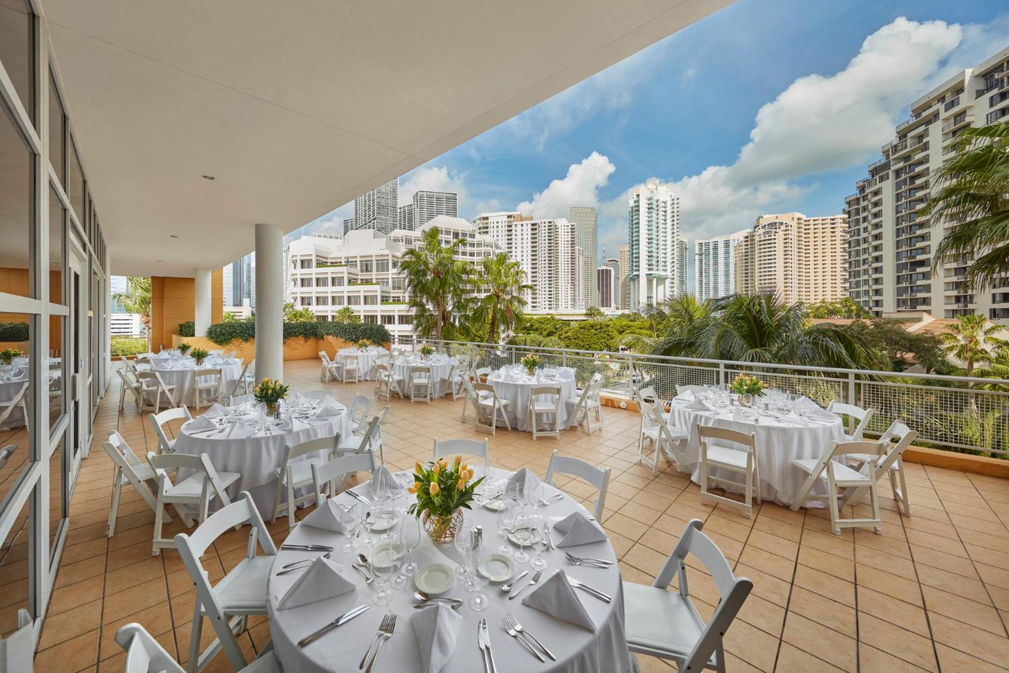 Mandarin Oriental, Miami Hotel Exterior foto